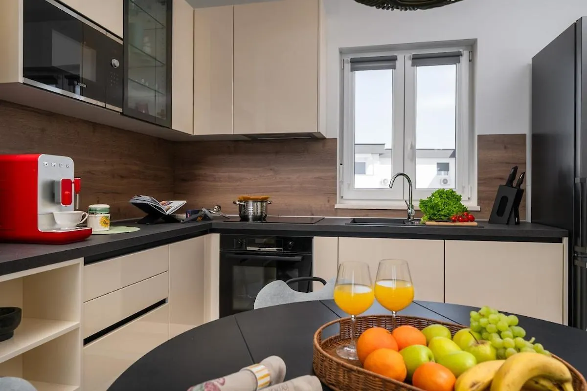 Apartment Grey Μεντουλίν